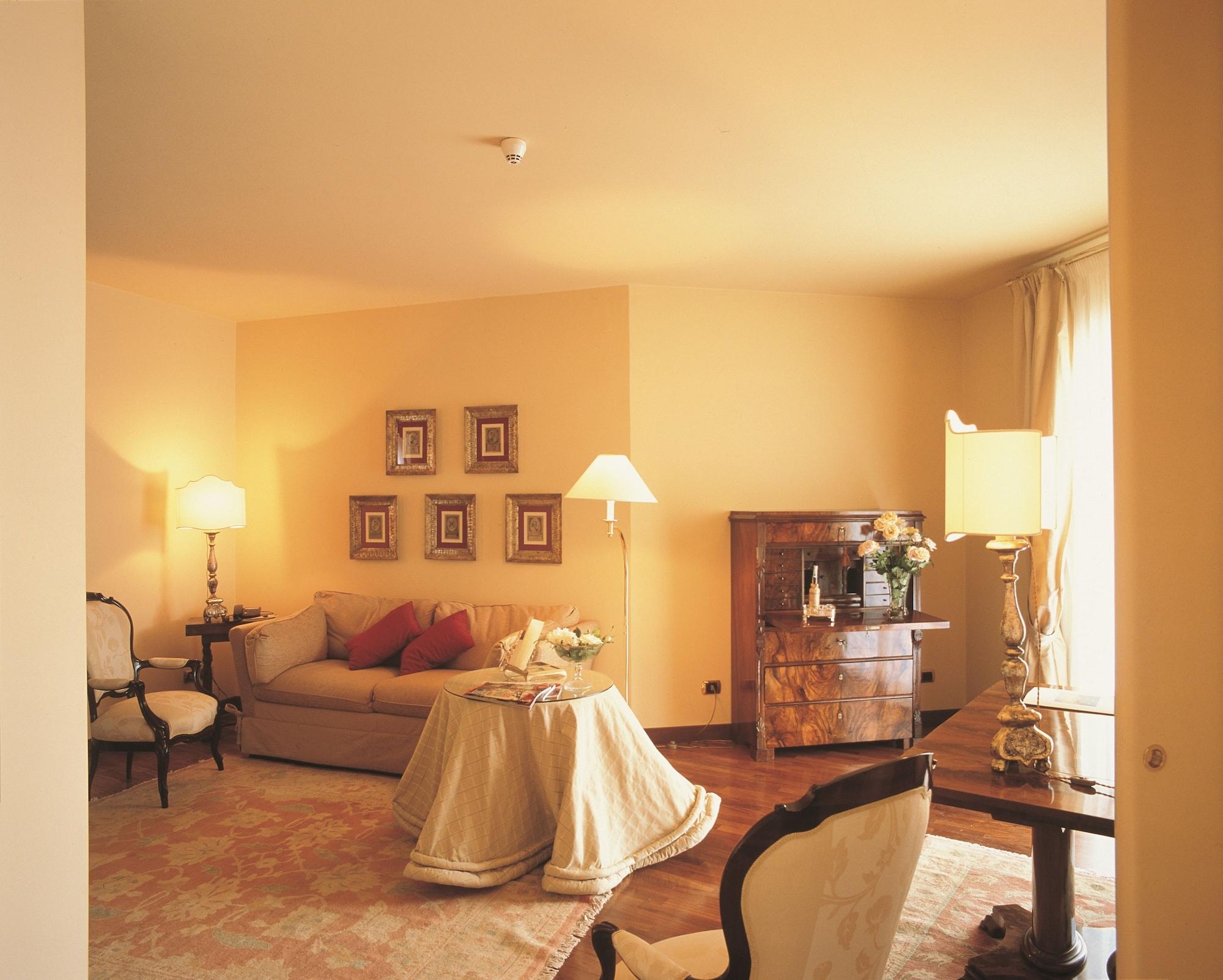 Grand Hotel Baia Verde Cannizzaro Екстериор снимка