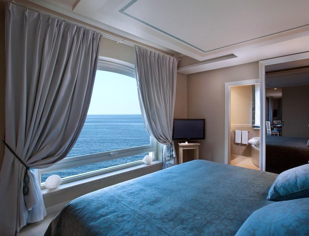 Grand Hotel Baia Verde Cannizzaro Екстериор снимка