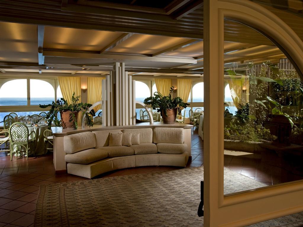 Grand Hotel Baia Verde Cannizzaro Екстериор снимка